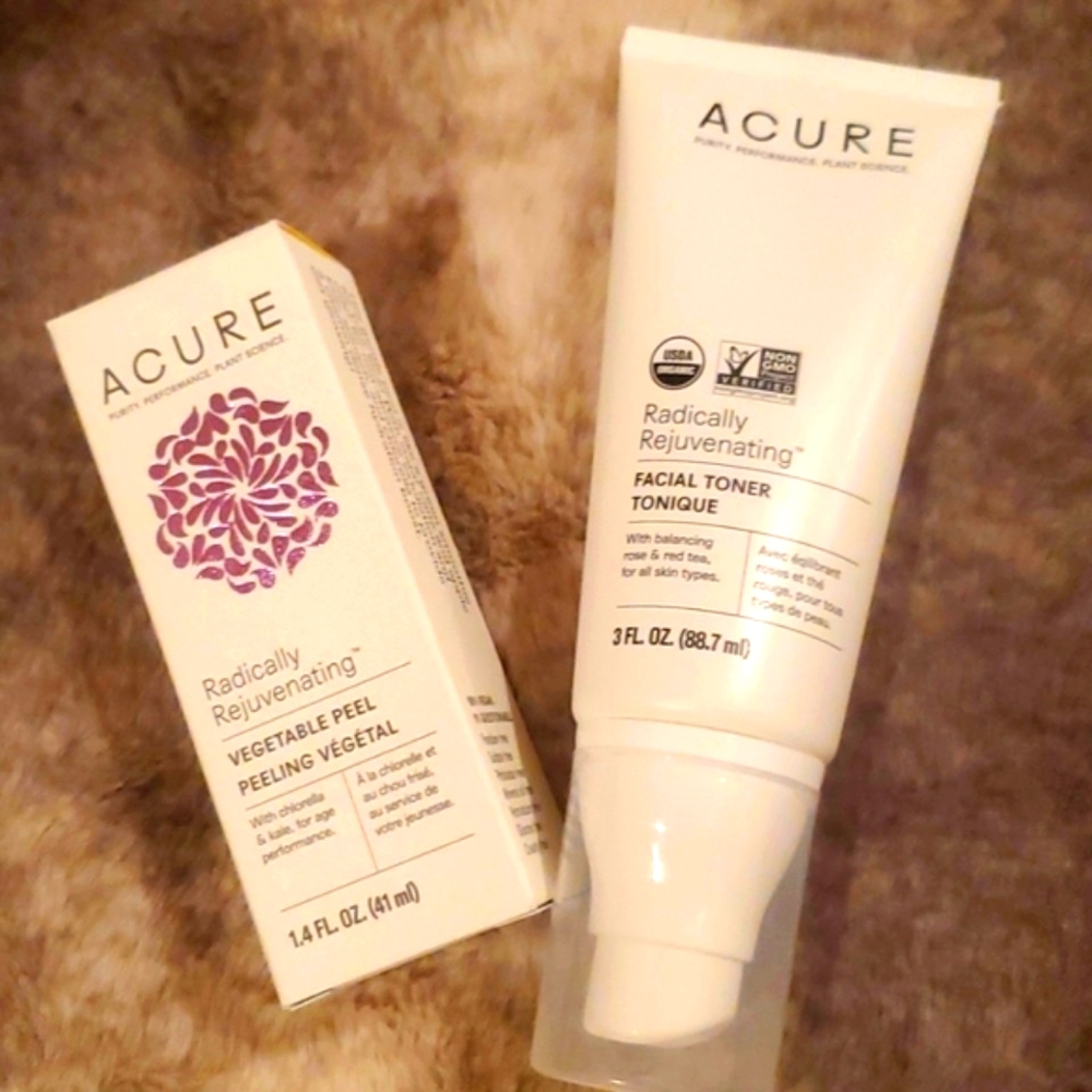 ACURE Facial Toner & Radically Rejuvenating Vegetable Peel